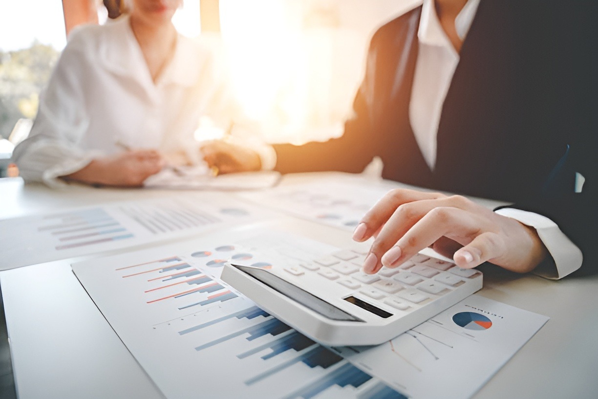 istockphoto-1403453245-612×612 (1)