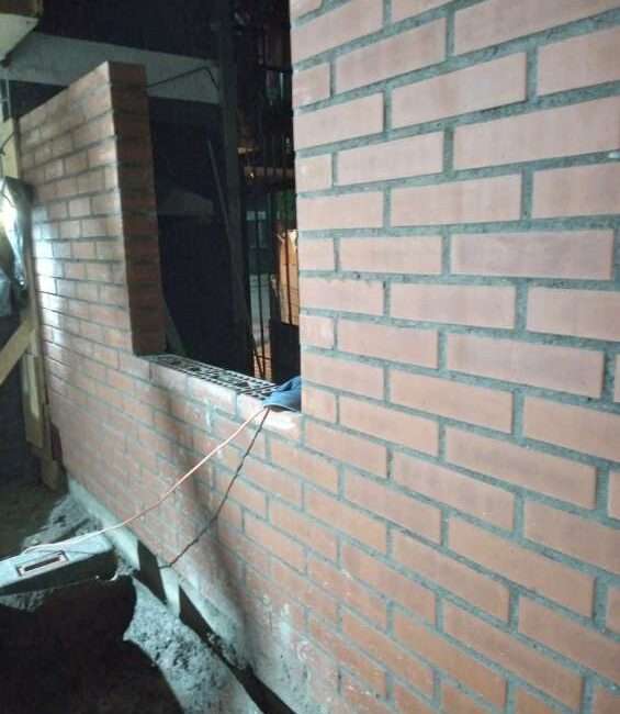 maestro-albanil-se-ofrece_p8p7v2b_3-565×650